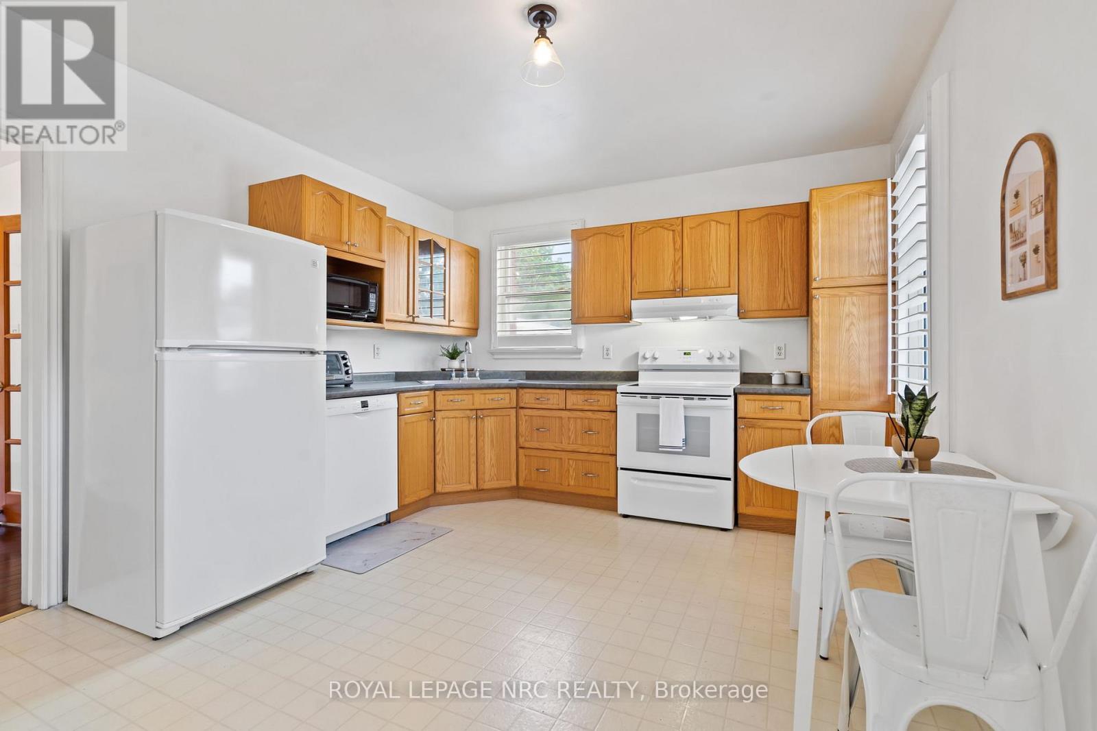 3 Philpark Road, St. Catharines, Ontario  L2N 4E4 - Photo 4 - X13456818