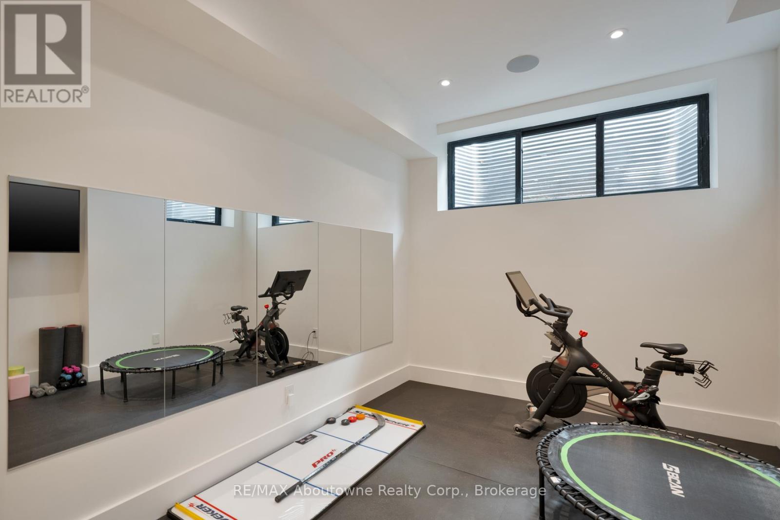 203 Weybourne Road, Oakville, Ontario  L6K 2T7 - Photo 36 - W13457162