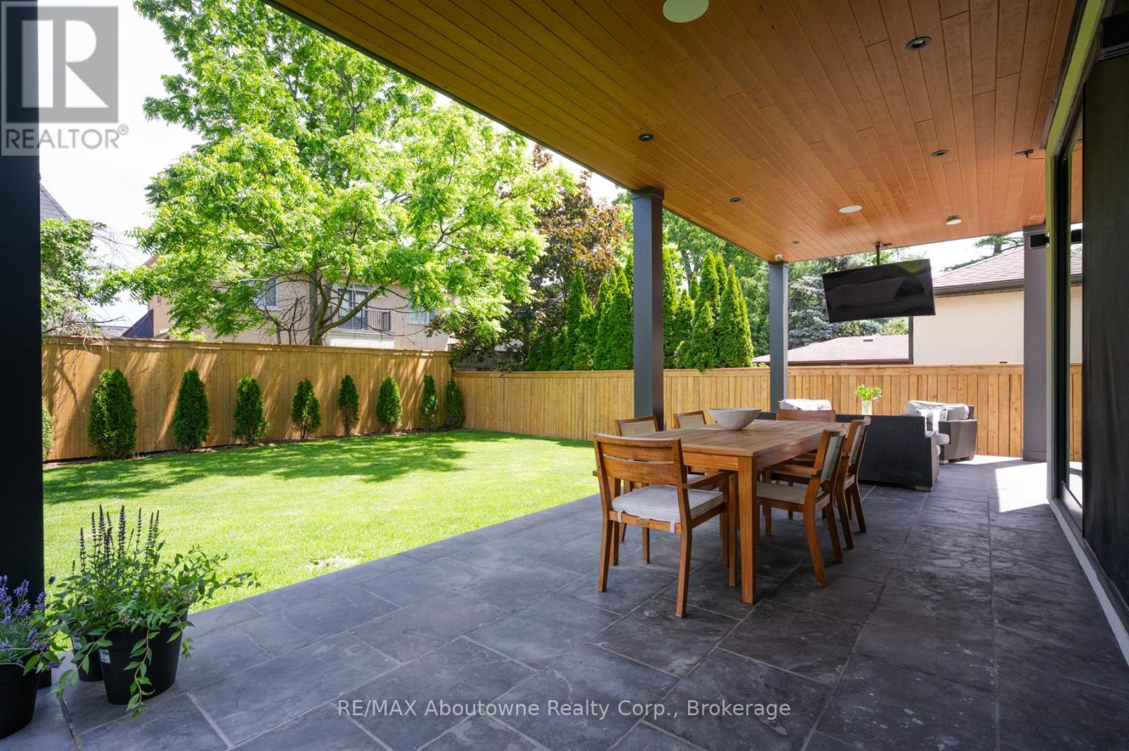 203 Weybourne Road, Oakville, Ontario  L6K 2T7 - Photo 42 - W13457162