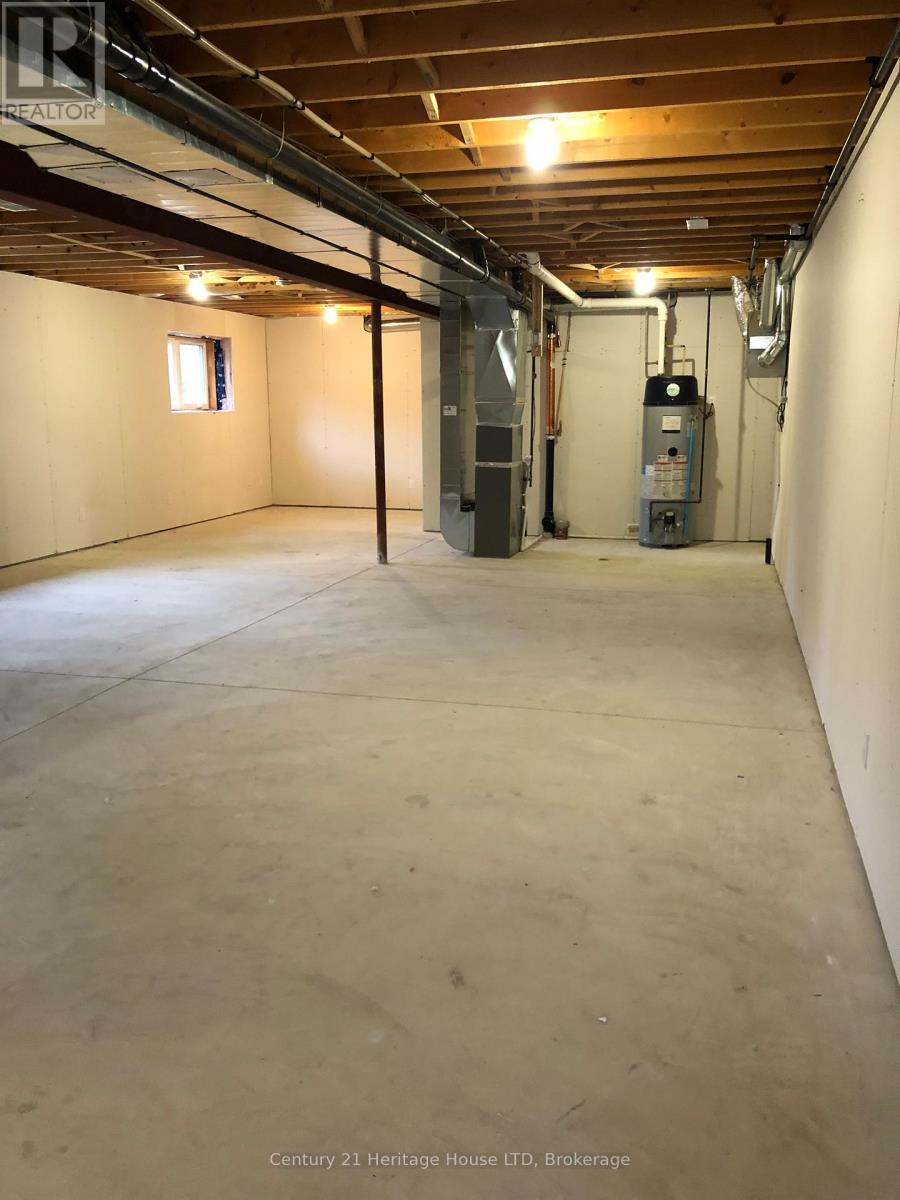 8439 Willoughby Drive W, Niagara Falls, Ontario  L2G 6X4 - Photo 13 - X13457092