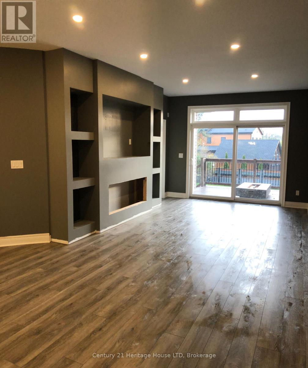 8439 Willoughby Drive W, Niagara Falls, Ontario  L2G 6X4 - Photo 3 - X13457092
