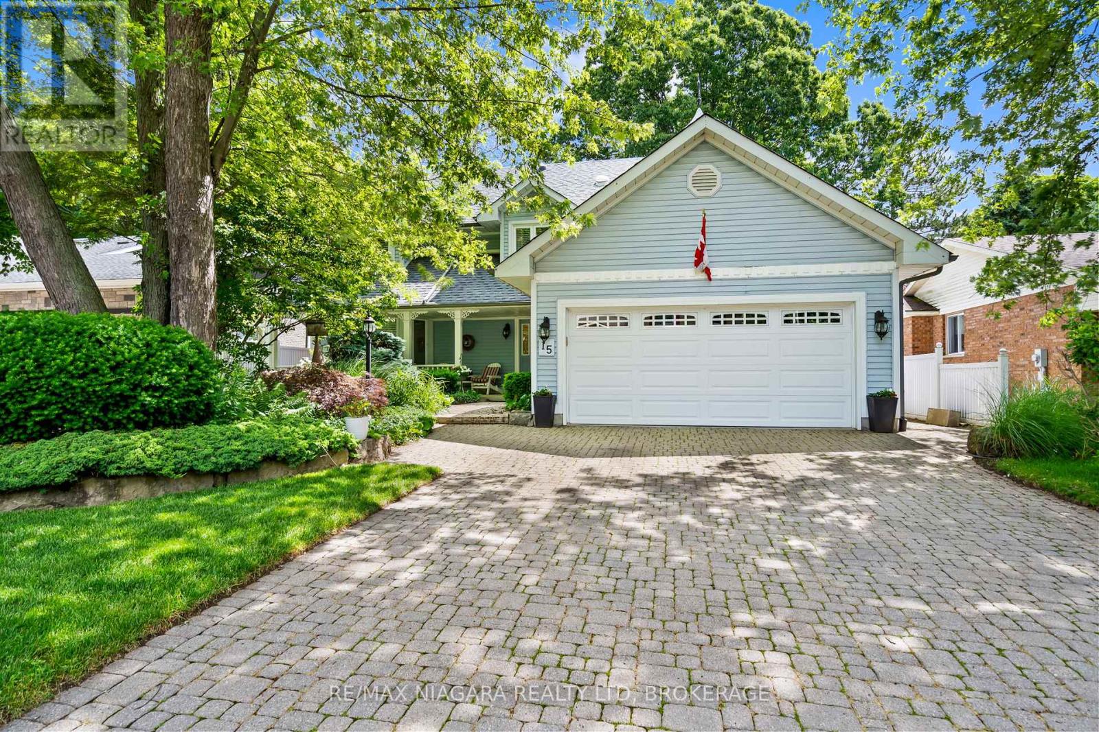 15 DEERPARK CRESCENT N, Pelham, Ontario
