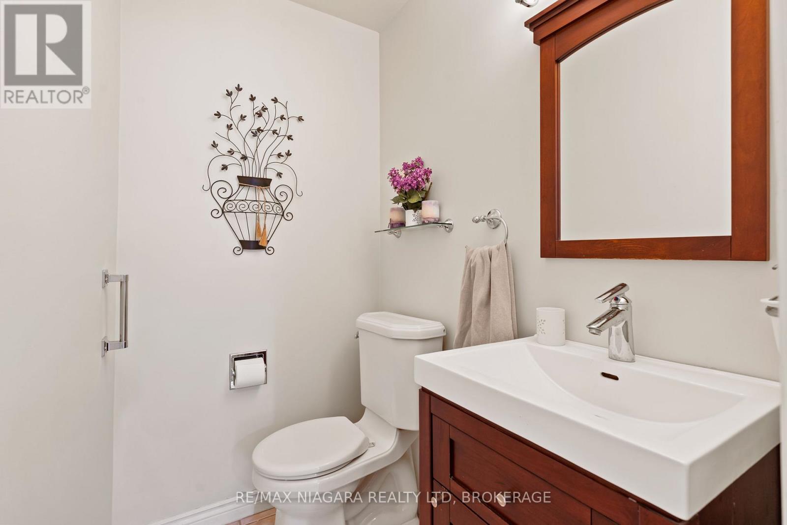 15 Deerpark Crescent N, Pelham, Ontario  L3E 0E6 - Photo 18 - X13457196
