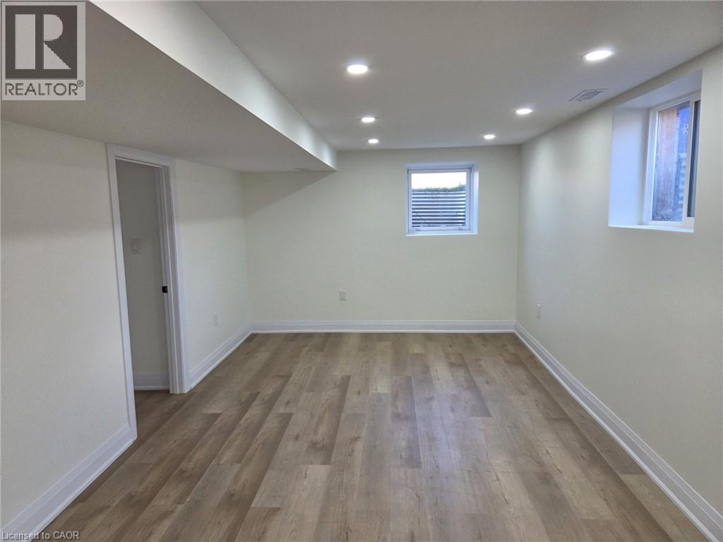 12 Ferndale Avenue Unit# Lower, St. Catharines, Ontario  L2P 1V3 - Photo 11 - 40840790