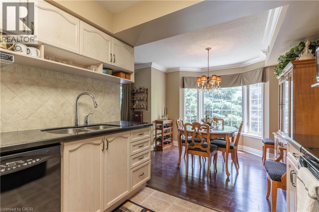 216 Plains Road W Unit# D301, Burlington, Ontario  L7T 4L2 - Photo 6 - 40840699