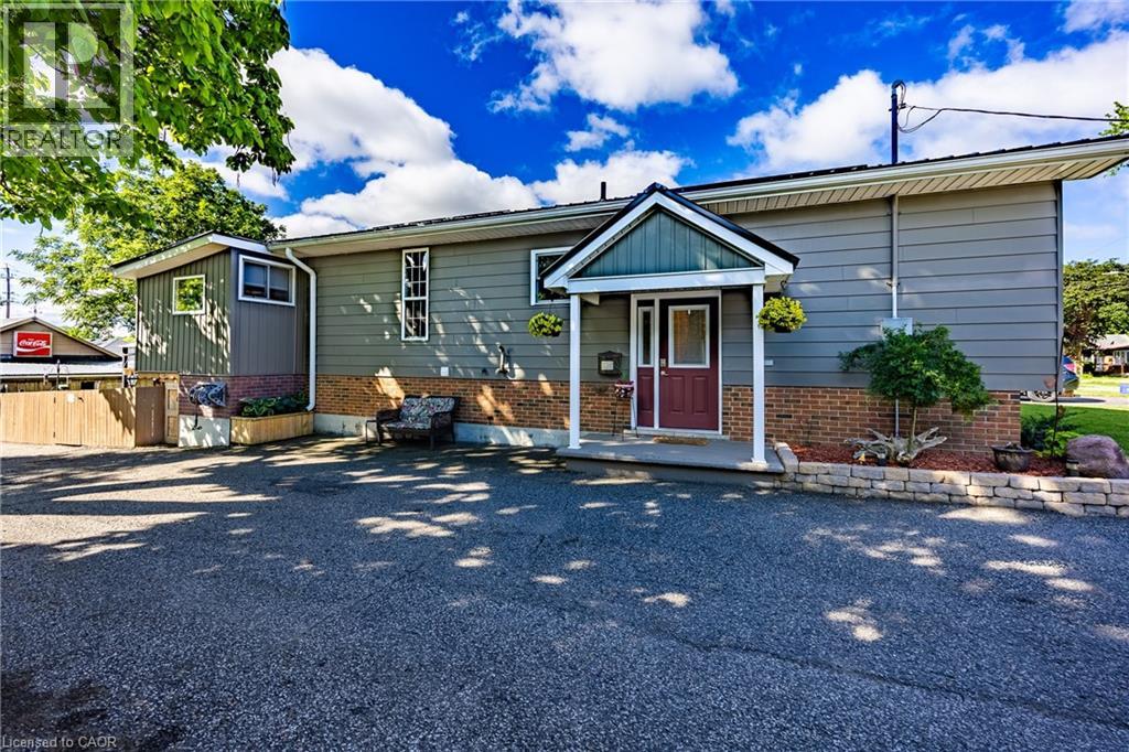 220 King Hiram Street, Ingersoll, Ontario  N5C 1L8 - Photo 1 - 40840594