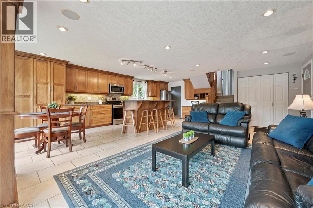 74 Calmcrest Drive, Kitchener, Ontario  N2E 1V3 - Photo 9 - 40835435