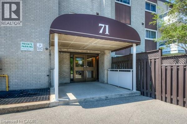 71 Vanier Drive Unit# 301, Kitchener, Ontario  N2C 1J4 - Photo 3 - 40839804