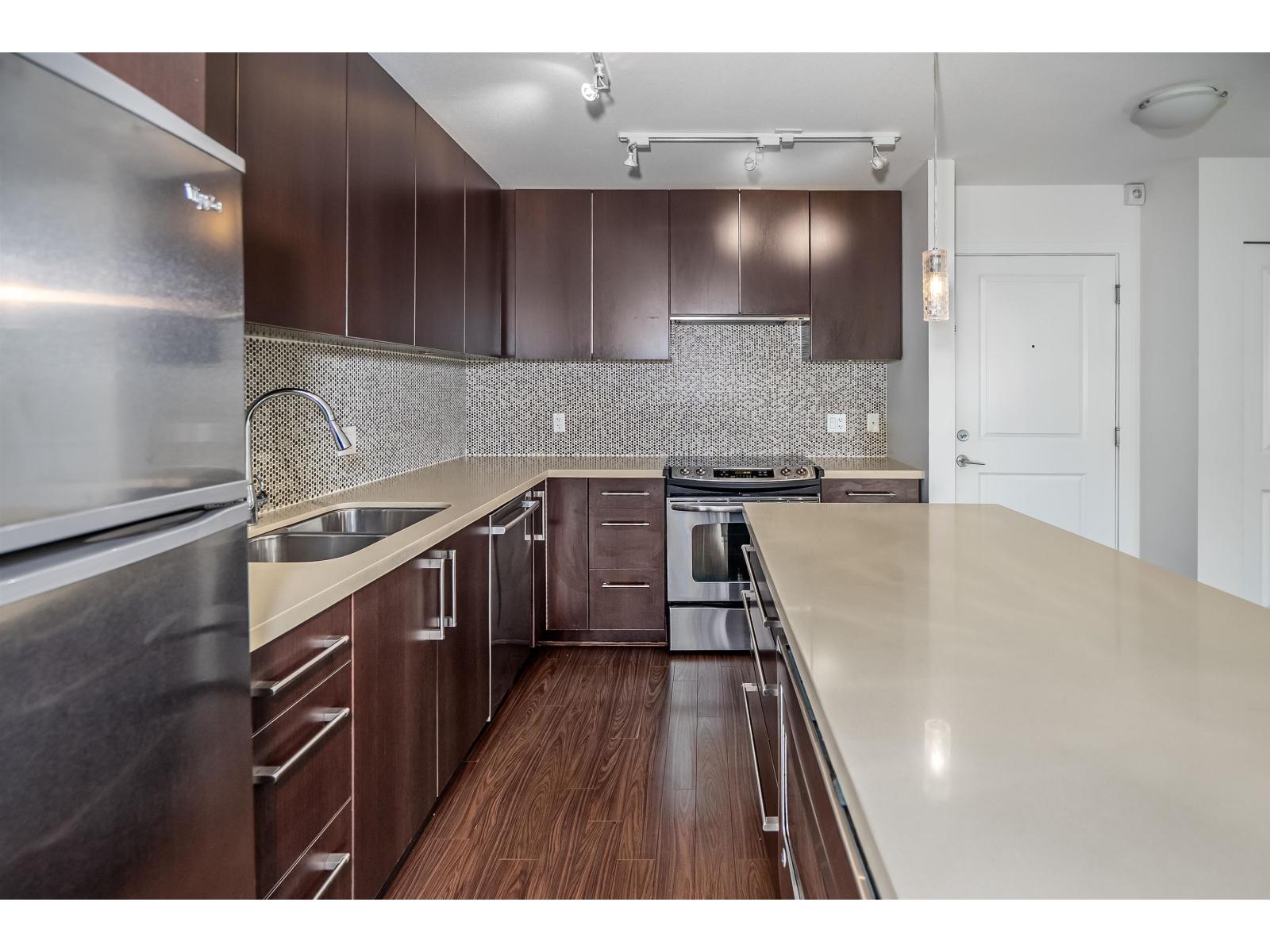406 15735 Croydon Drive, Surrey, British Columbia  V3Z 2L5 - Photo 9 - R3136294