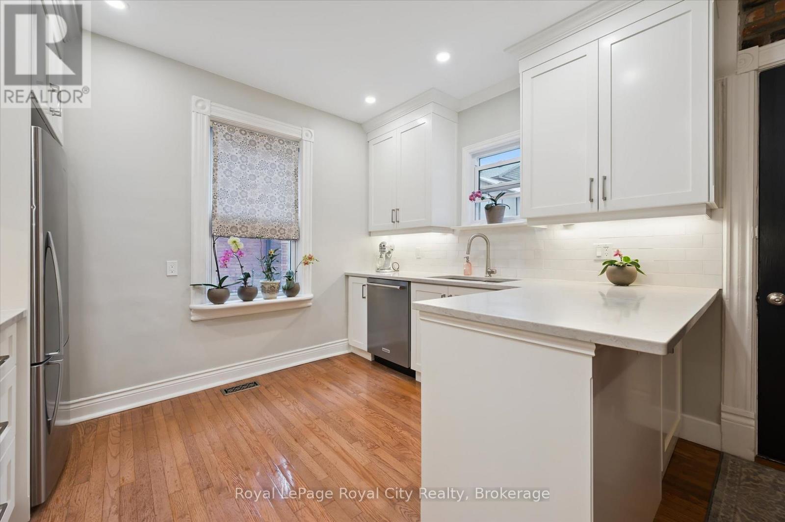265 Waterloo Avenue, Guelph, Ontario  N1H 3J6 - Photo 10 - X13457100