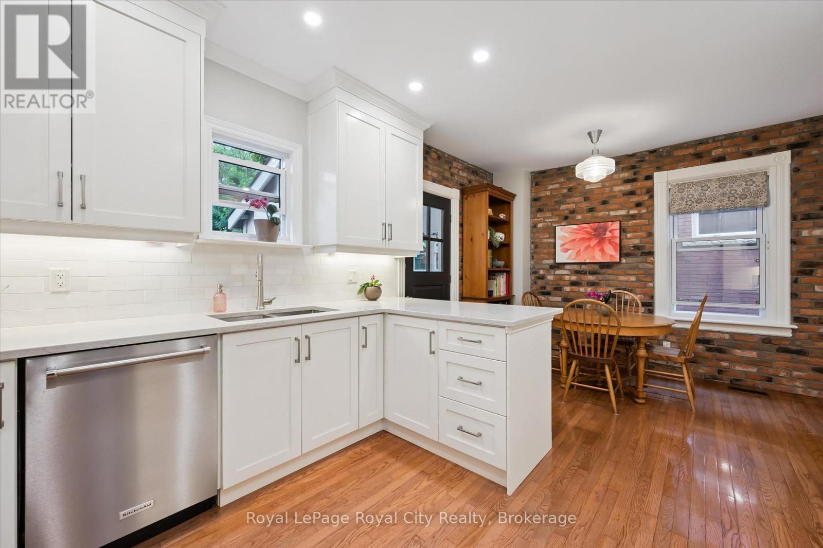 265 Waterloo Avenue, Guelph, Ontario  N1H 3J6 - Photo 12 - X13457100