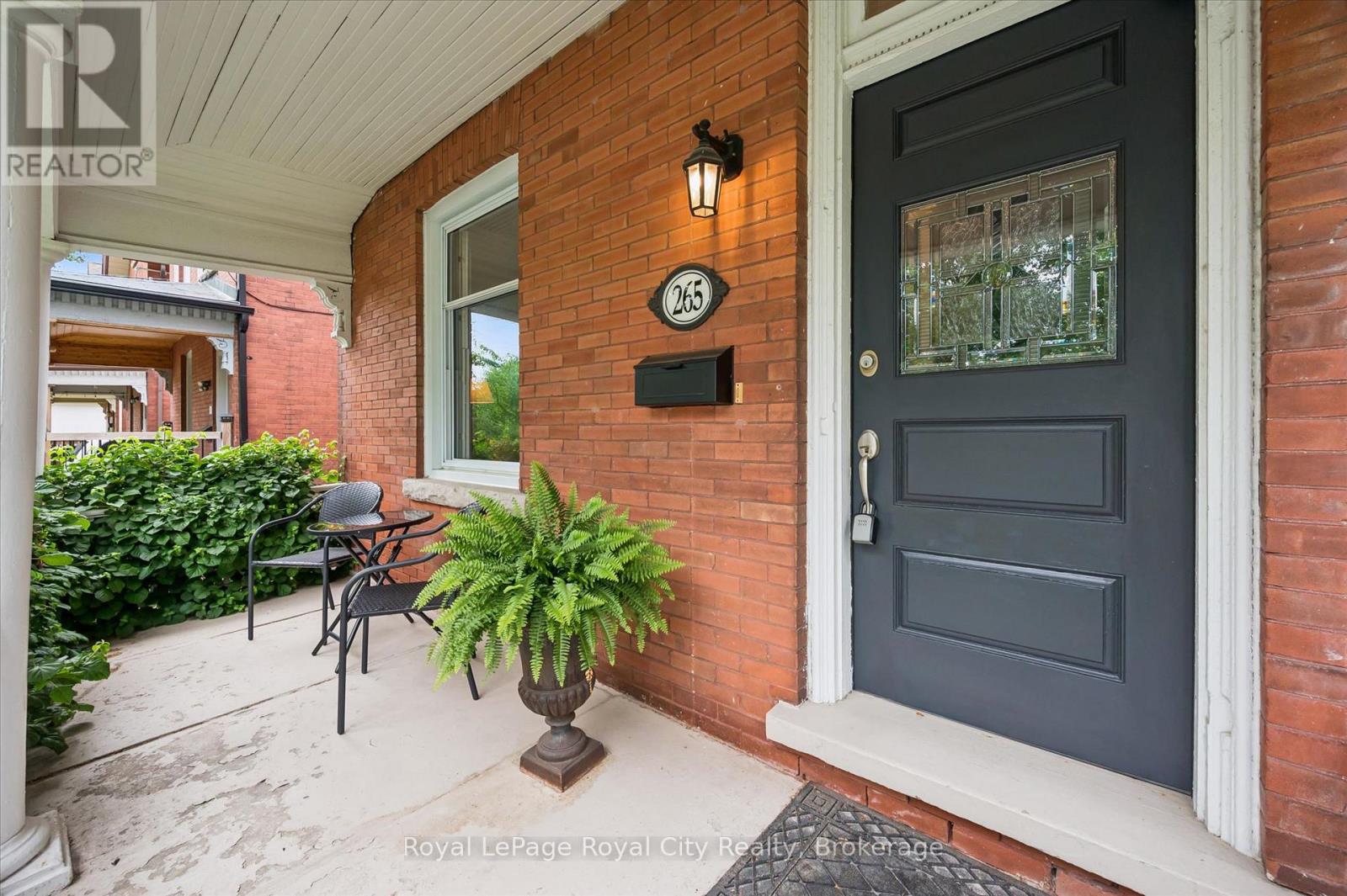265 Waterloo Avenue, Guelph, Ontario  N1H 3J6 - Photo 2 - X13457100