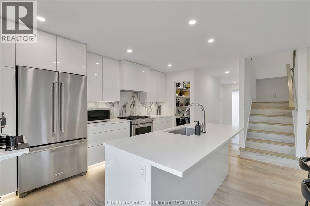 15 Churchill Park Road, Chatham, Ontario  N7M 6M2 - Photo 4 - 26014403