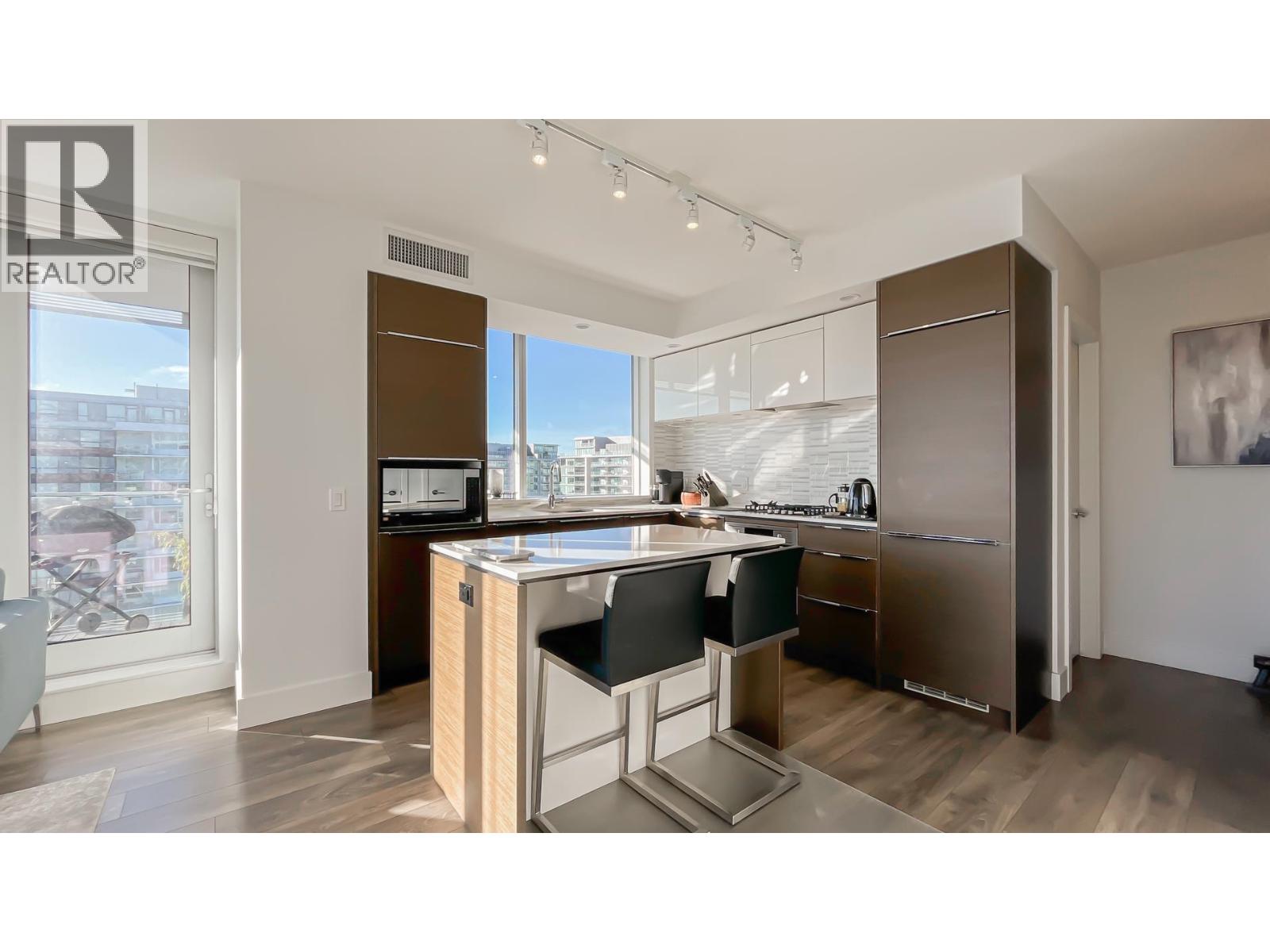 1302 5233 GILBERT ROAD, Richmond, British Columbia