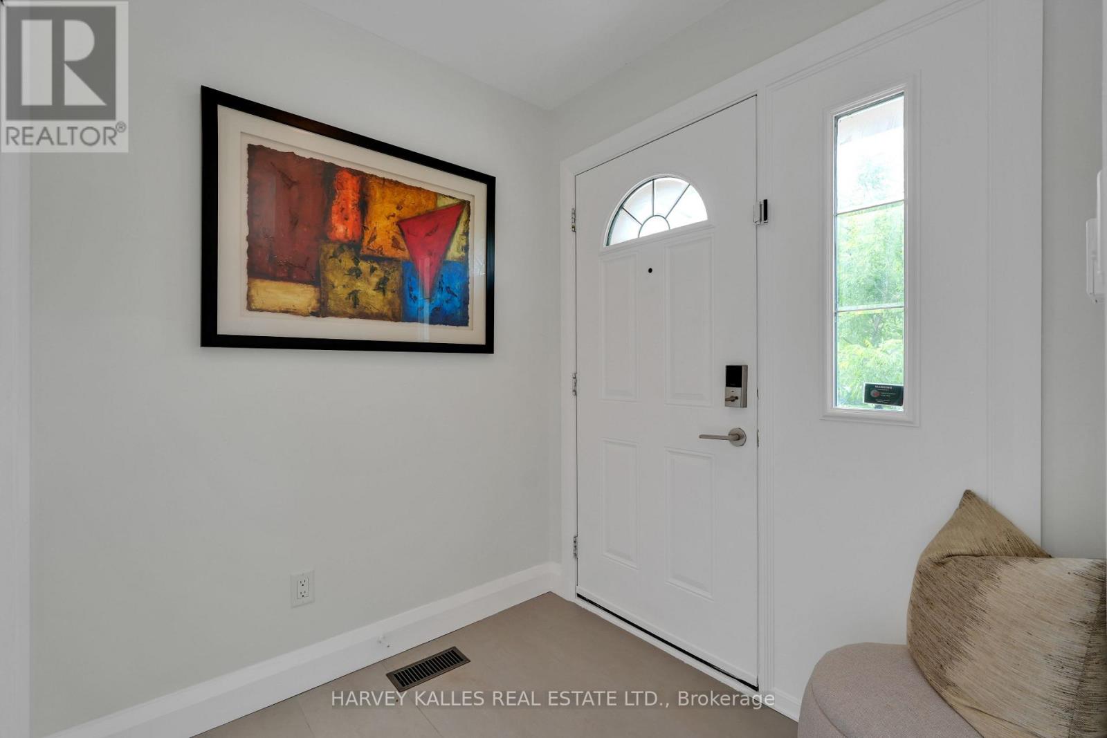 223 Glenforest Road, Toronto, Ontario M4N 2A3 - Photo 4 - C13457084