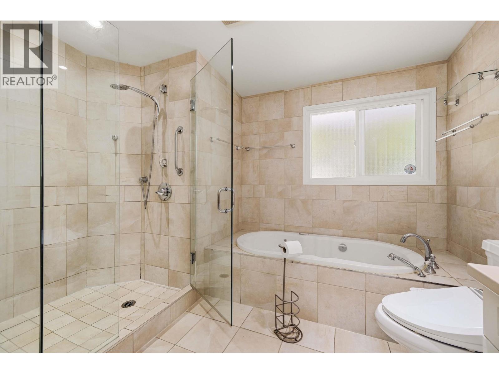693 Plymouth Drive, North Vancouver, British Columbia  V7H 2H5 - Photo 16 - R3136991