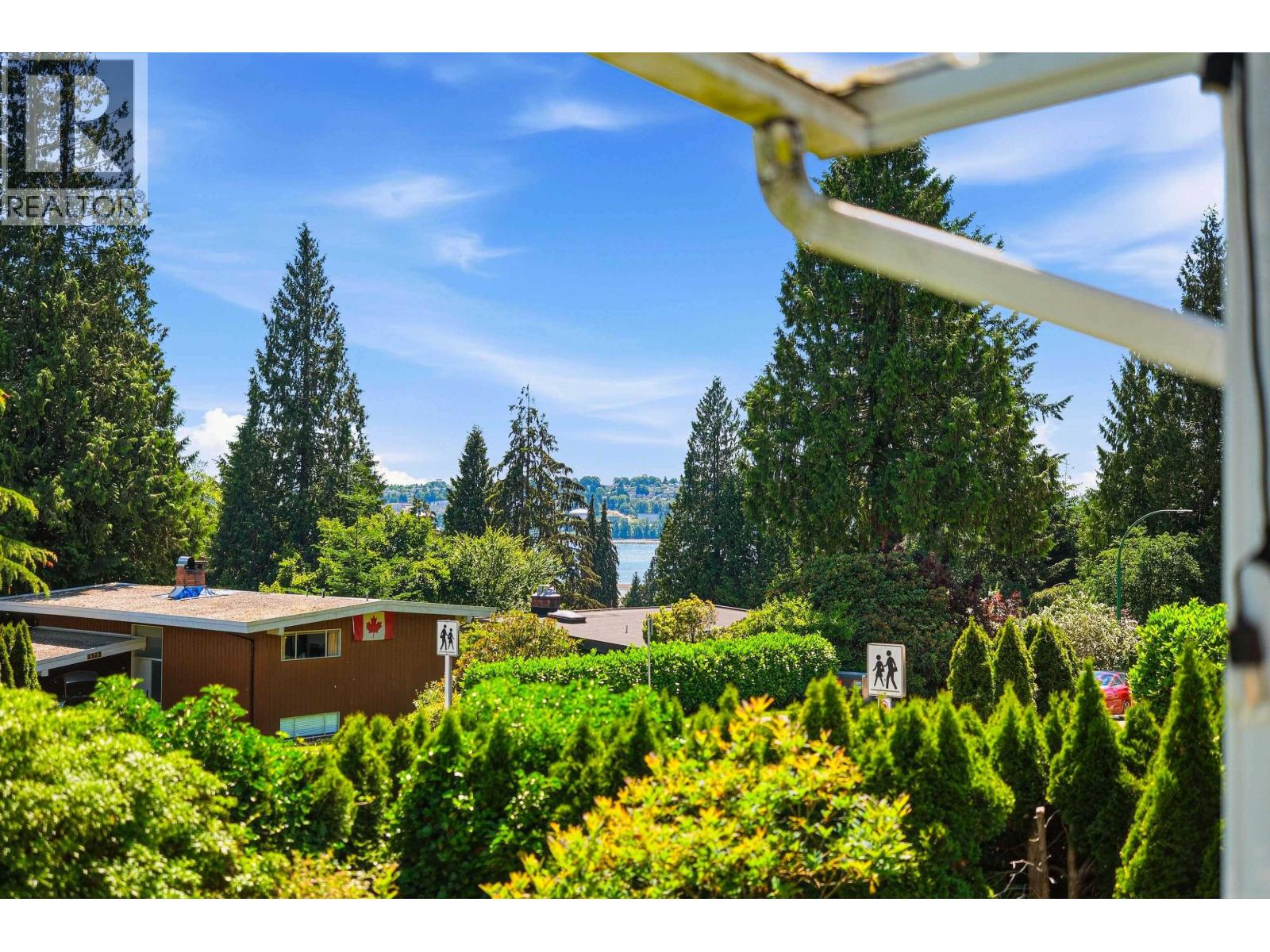 693 Plymouth Drive, North Vancouver, British Columbia  V7H 2H5 - Photo 29 - R3136991