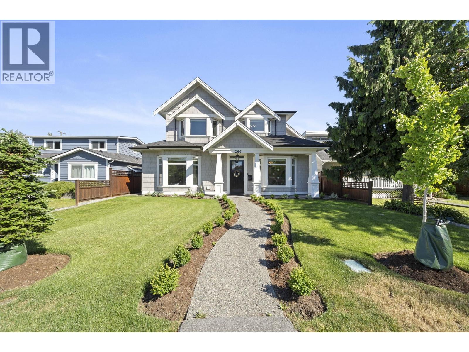 260 Douglas Crescent, Richmond, British Columbia  V7B 1E5 - Photo 2 - R3137012