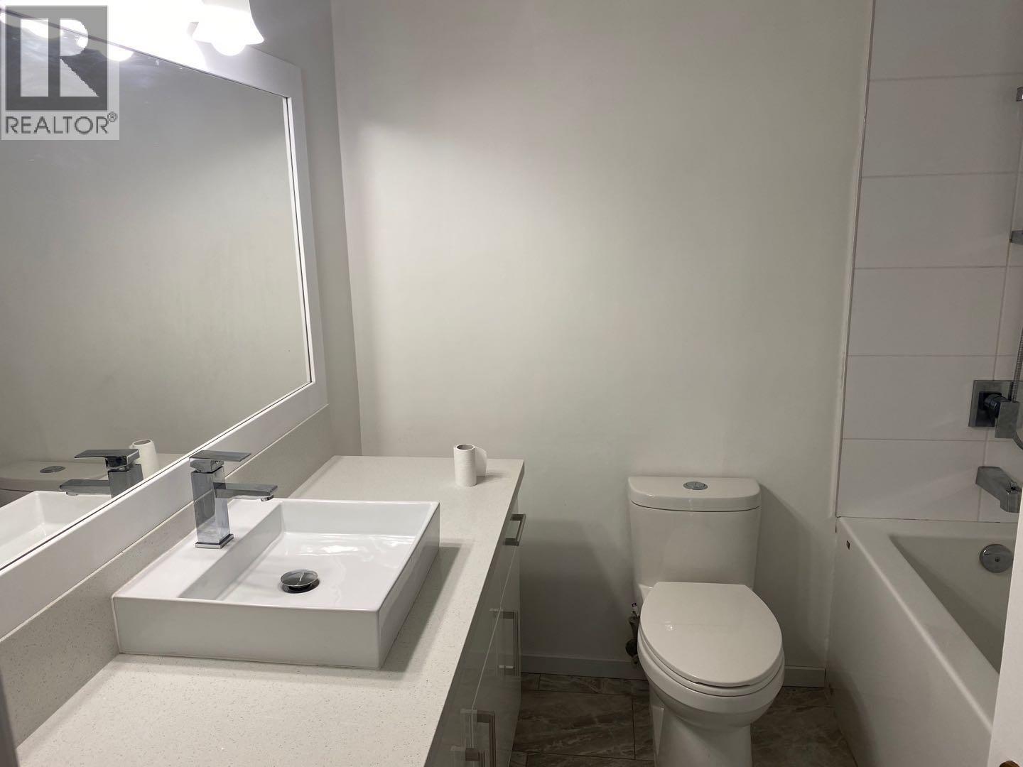 B 299 24th Street, West Vancouver, British Columbia  V7V 4G9 - Photo 6 - R3137024