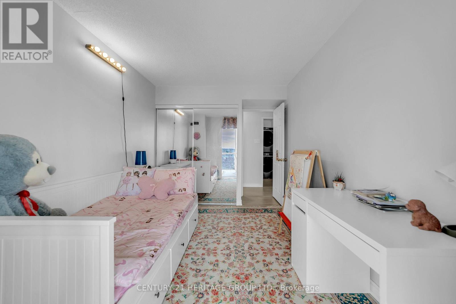 806 - 30 Harding Boulevard W, Richmond Hill, Ontario  L4C 9M3 - Photo 17 - N12996778
