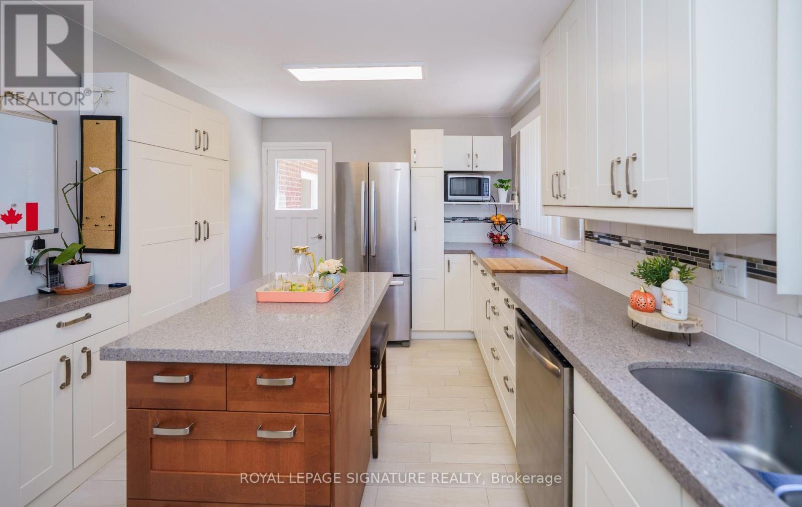 26 Kilkenny Drive, Toronto, Ontario  M1W 1J4 - Photo 13 - E13457236