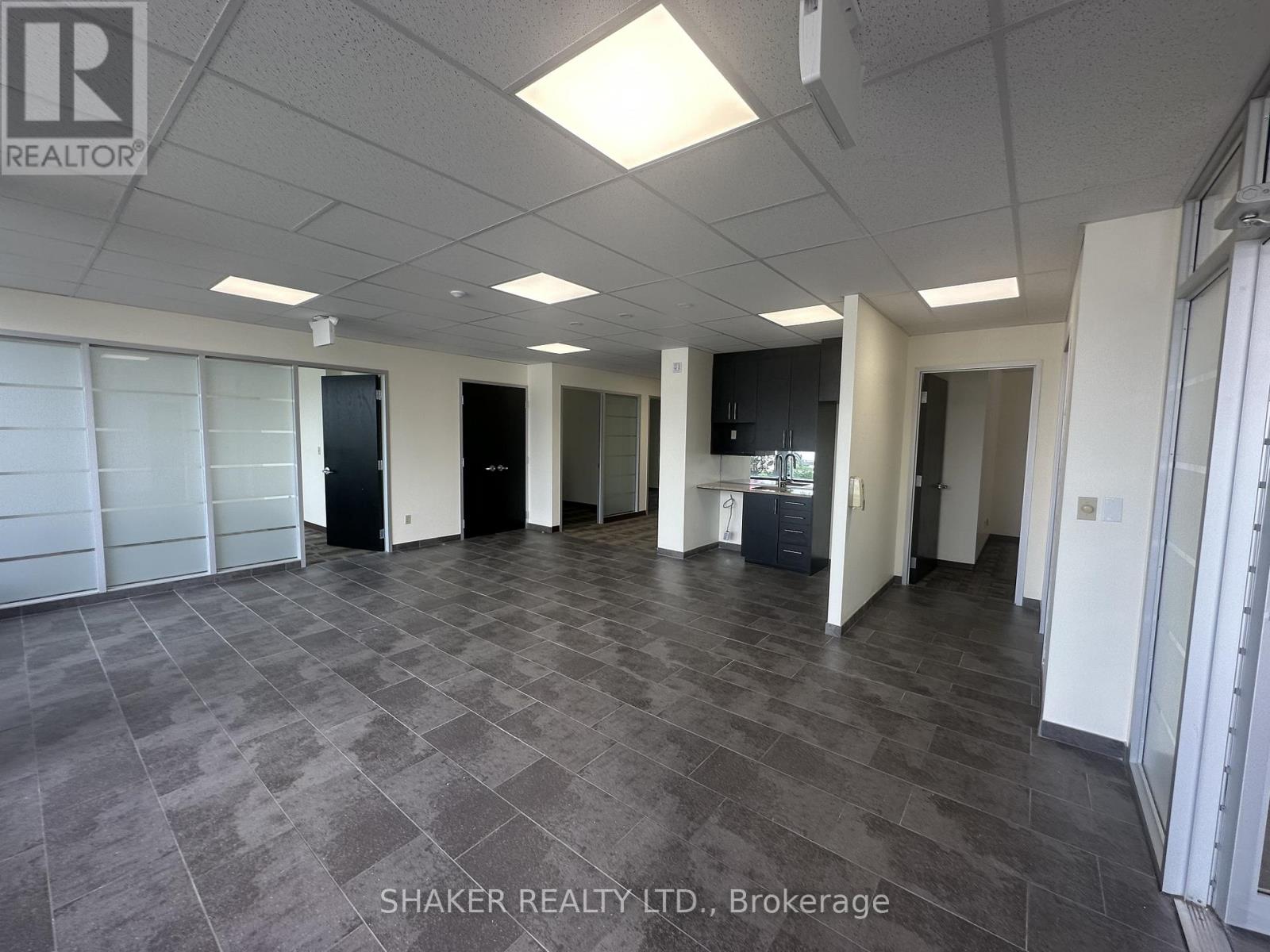 1296 Carling Avenue, Ottawa, Ontario  K1Z 7L2 - Photo 5 - X13423022