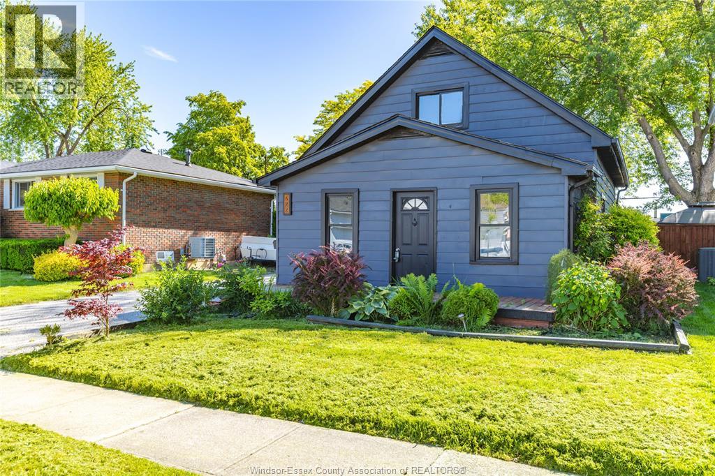622 Labute Street, Tecumseh, Ontario N8N 2B3 - Photo 1 - 26014411