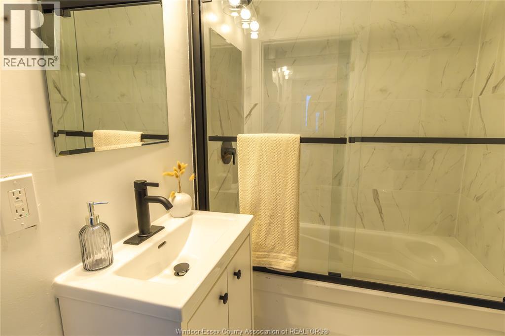 622 Labute Street, Tecumseh, Ontario N8N 2B3 - Photo 18 - 26014411