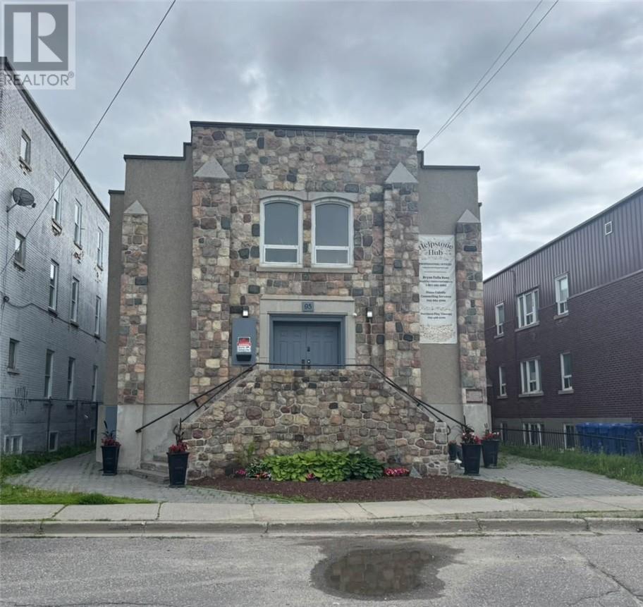 2-95 Pine Street, Sudbury, Ontario