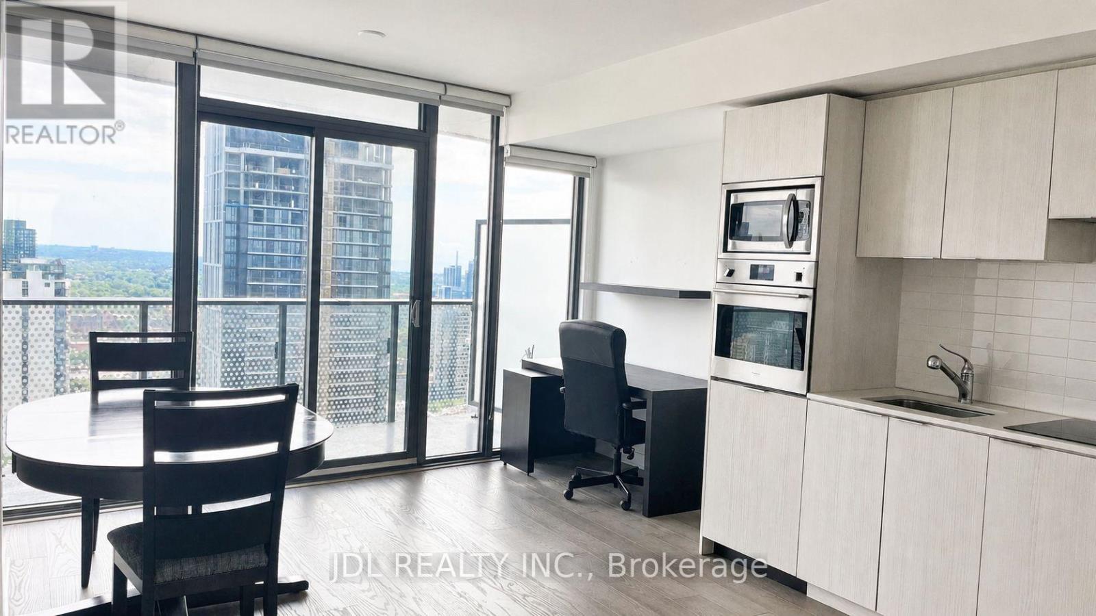3401 - 11 Wellesley Street, Toronto, Ontario  M4Y 1E8 - Photo 2 - C13414774