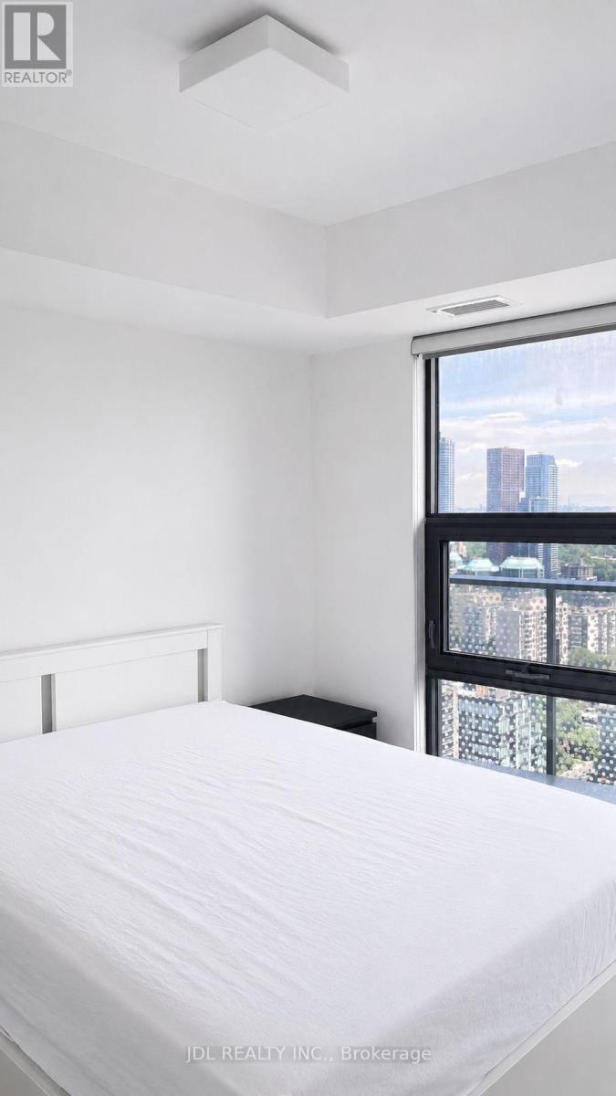 3401 - 11 Wellesley Street, Toronto, Ontario  M4Y 1E8 - Photo 3 - C13414774