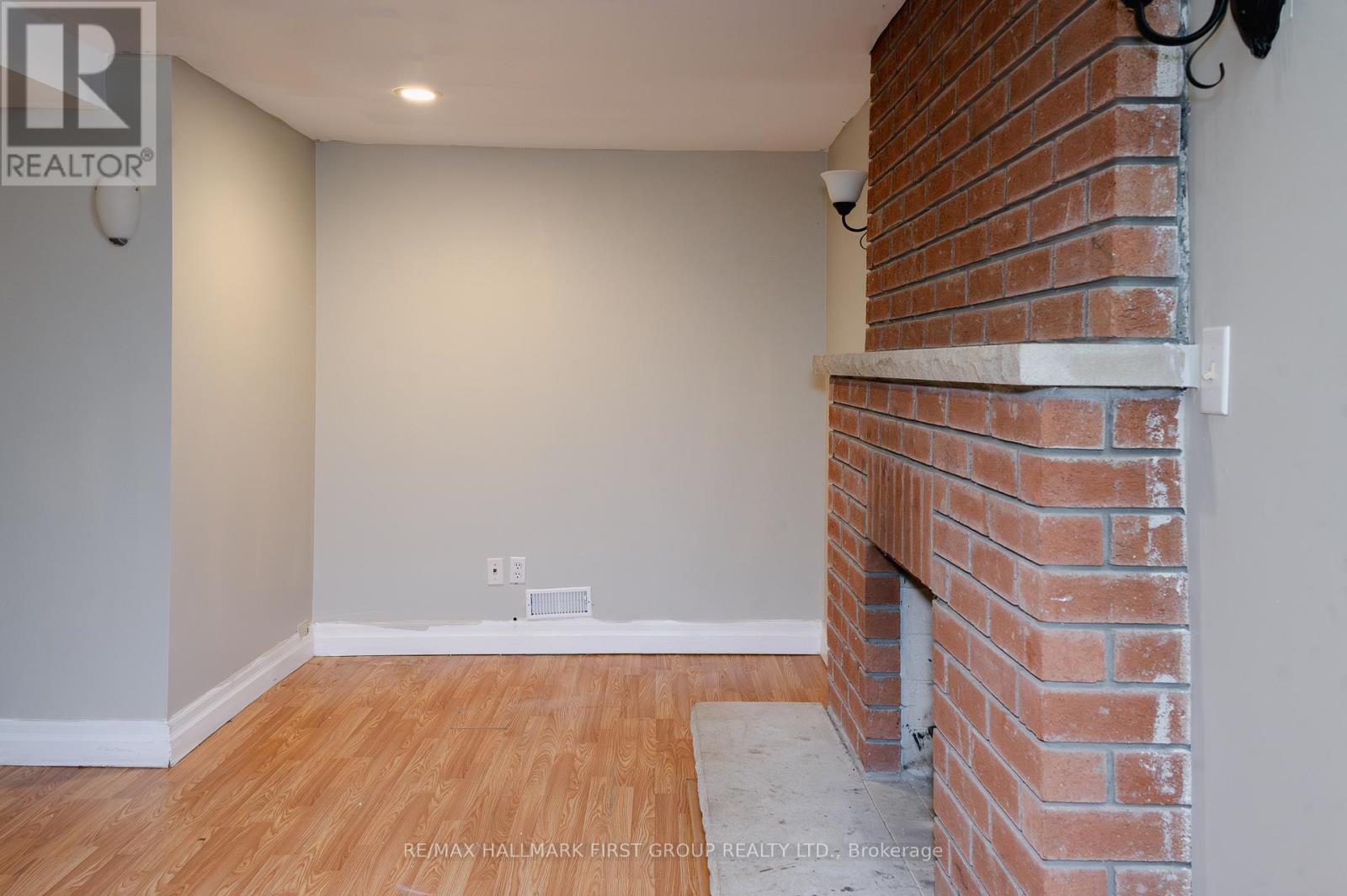 1702 Greenvale Crescent, Pickering, Ontario  L1V 4W7 - Photo 4 - E13248230