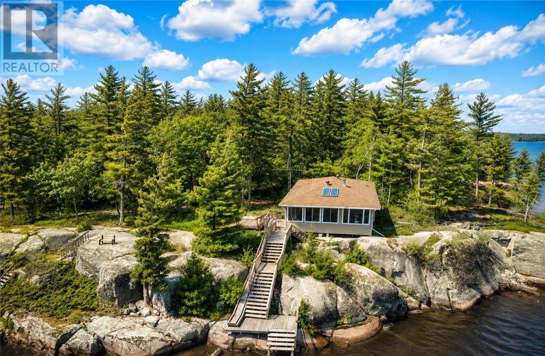 G2 WEST BAY ISLAND, Monetville, Ontario