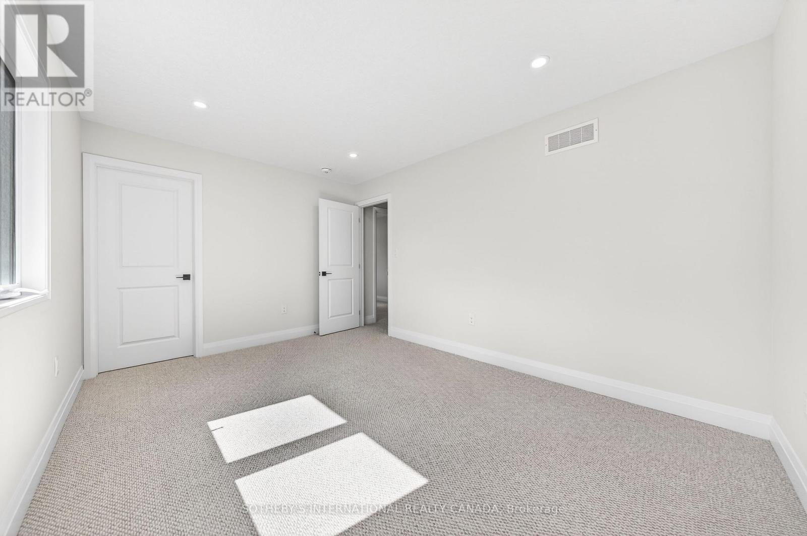42 Rich Avenue, Cambridge, Ontario  N1R 2A5 - Photo 37 - X13019544