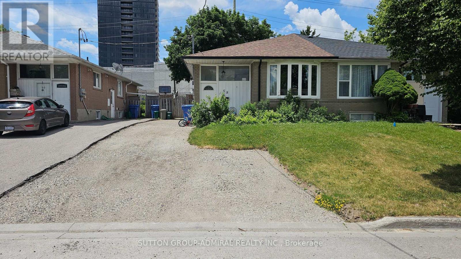 58 MARLIN COURT, Newmarket, Ontario