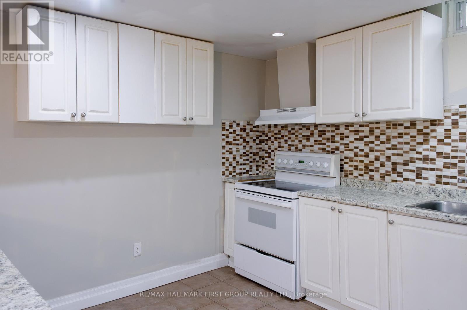 1702 Greenvale Crescent, Pickering, Ontario  L1V 4W7 - Photo 17 - E13248230