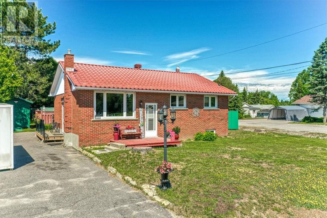 4681 Rita Street, Hanmer, Ontario  P3P 1X6 - Photo 2 - 2128623