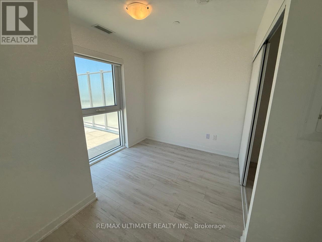 503 - 1010 Sandy Beach Road, Pickering, Ontario  L1W 0C7 - Photo 6 - E13417108