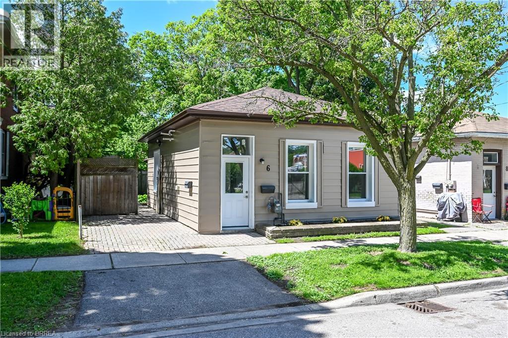 6 DUKE Street, Brantford, Ontario