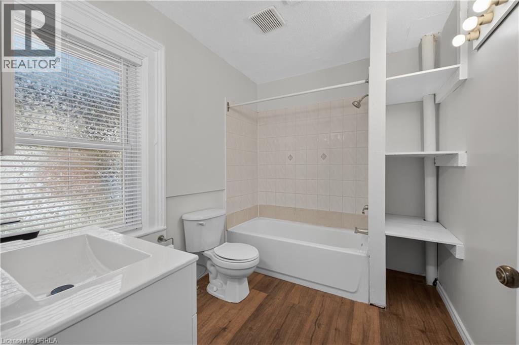 6 Duke Street, Brantford, Ontario  N3T 3T3 - Photo 33 - 40839426