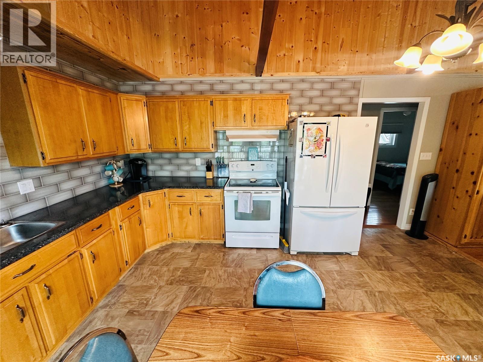 304 Pine Drive, Tobin Lake, Saskatchewan S0E 1E0 - Photo 14 - SK039751