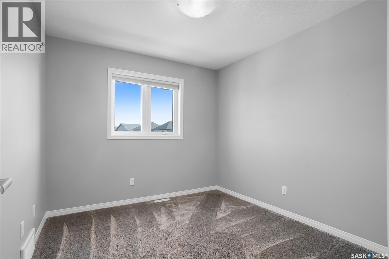 643 Hampton Circle, Saskatoon, Saskatchewan  S7R 0K1 - Photo 22 - SK039750