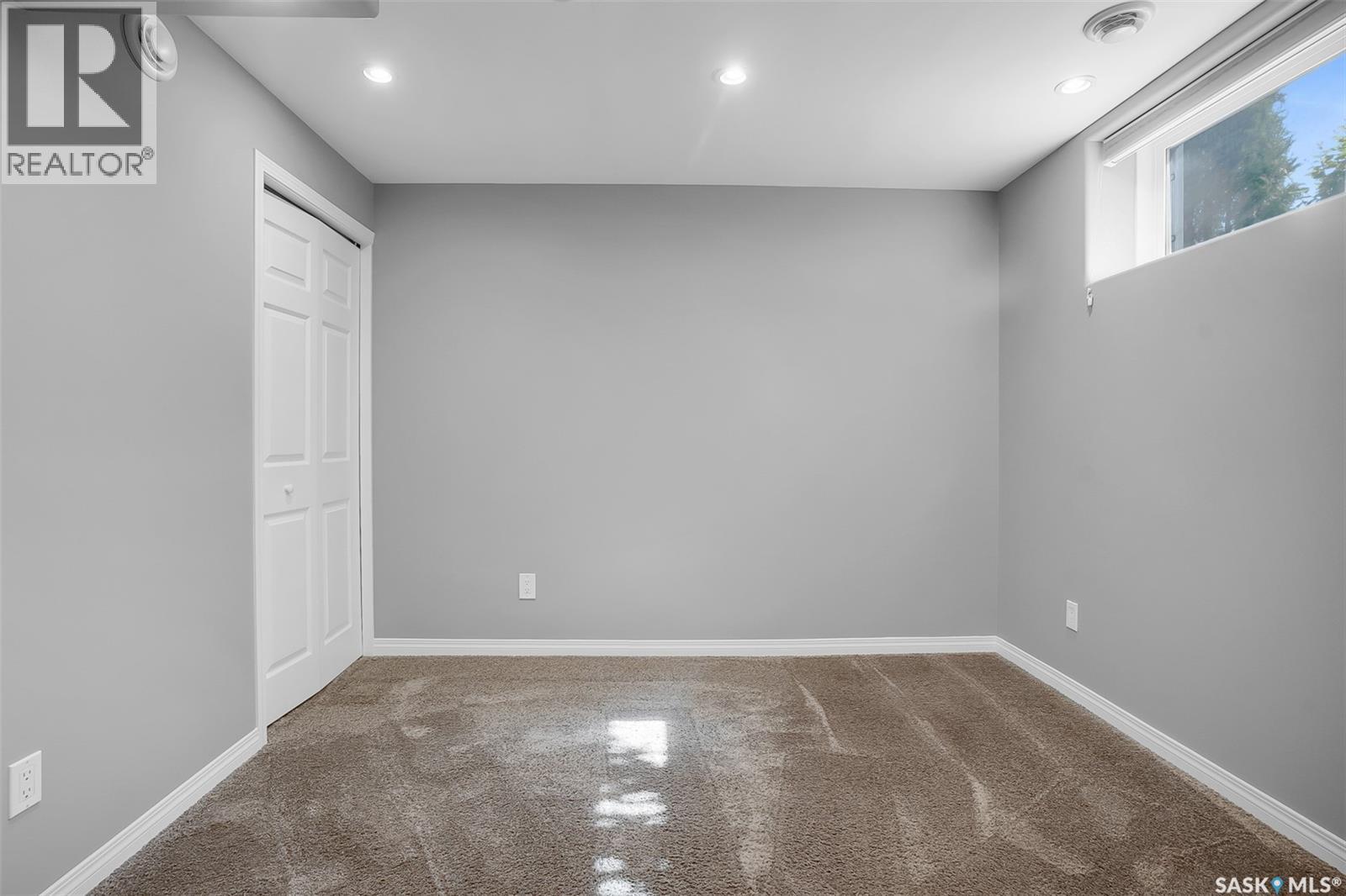 643 Hampton Circle, Saskatoon, Saskatchewan  S7R 0K1 - Photo 29 - SK039750