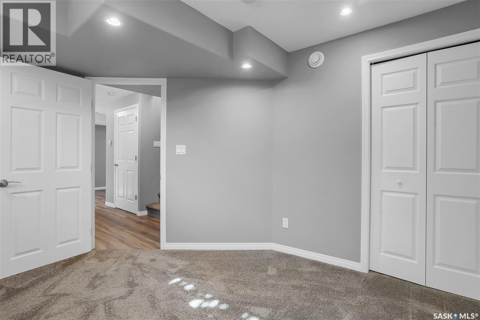 643 Hampton Circle, Saskatoon, Saskatchewan  S7R 0K1 - Photo 30 - SK039750