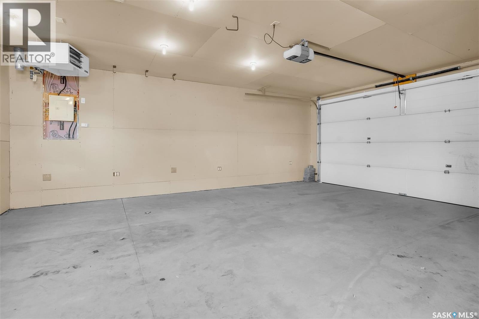 643 Hampton Circle, Saskatoon, Saskatchewan  S7R 0K1 - Photo 35 - SK039750