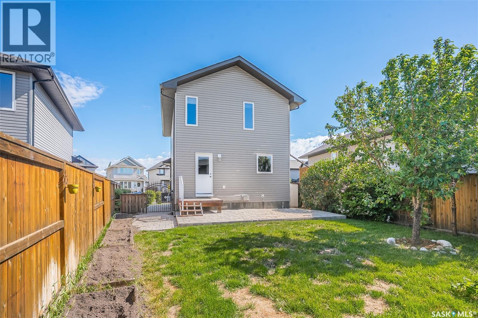 643 Hampton Circle, Saskatoon, Saskatchewan  S7R 0K1 - Photo 37 - SK039750