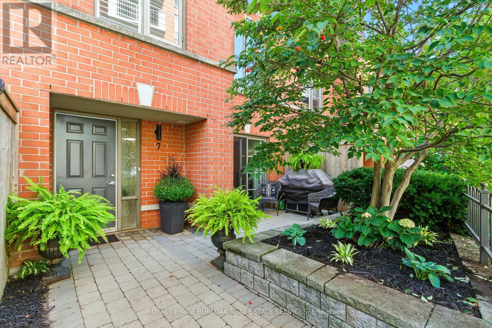 7 - 442 Maple Avenue, Burlington, Ontario  L7S 2L7 - Photo 2 - W13457098