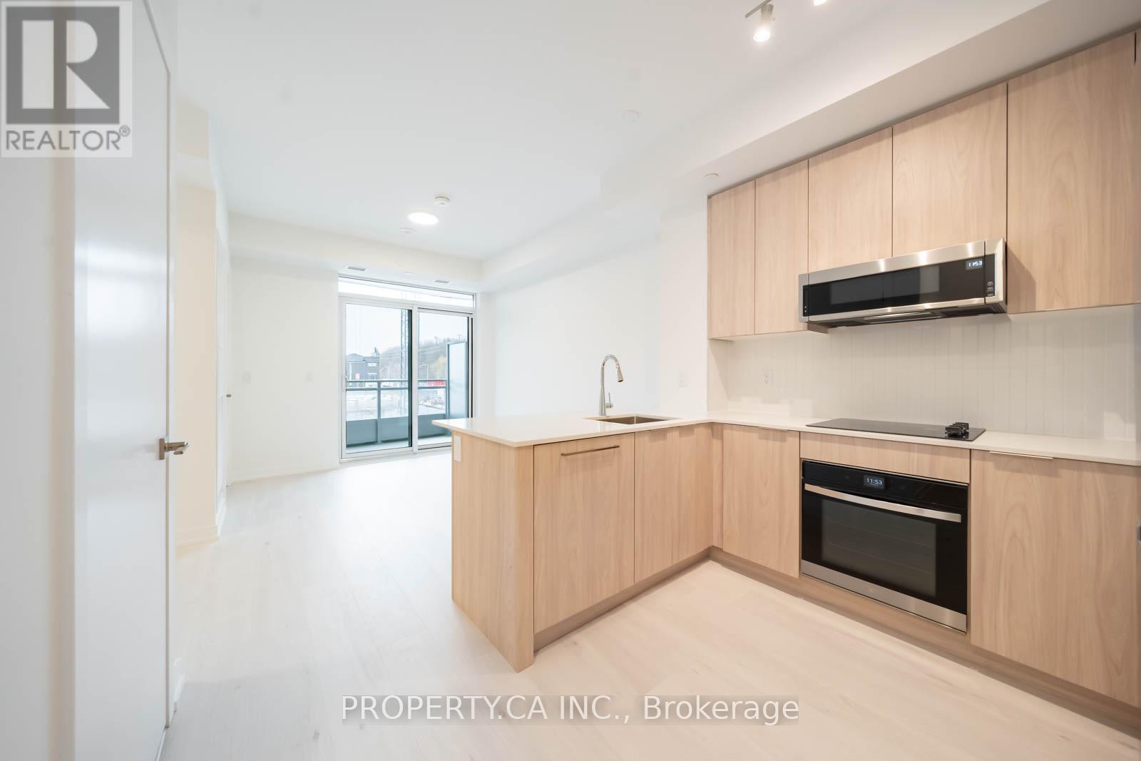 220 - 2501 SAW WHET BOULEVARD, Oakville, Ontario