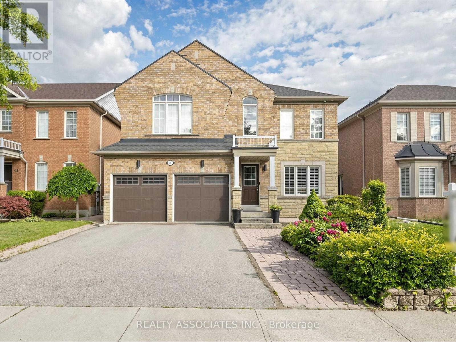 44 SHINING WILLOW CRESCENT, Brampton, Ontario