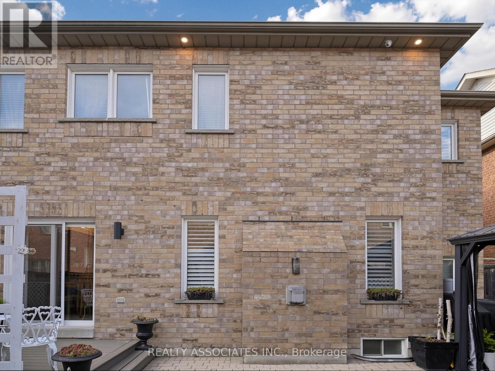 44 Shining Willow Crescent, Brampton, Ontario  L6P 2A2 - Photo 43 - W13457216